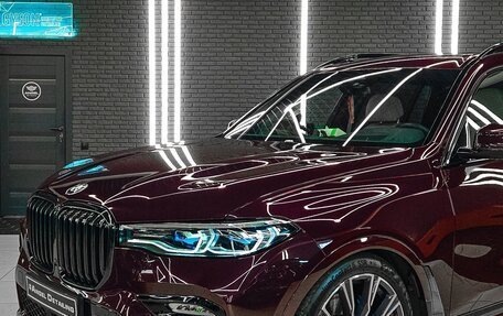 BMW X7, 2022 год, 11 777 000 рублей, 2 фотография