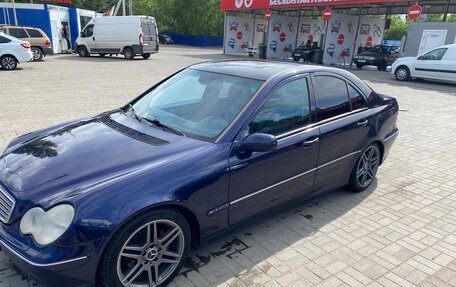 Mercedes-Benz C-Класс, 2001 год, 520 000 рублей, 3 фотография