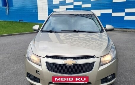 Chevrolet Cruze II, 2010 год, 650 000 рублей, 2 фотография