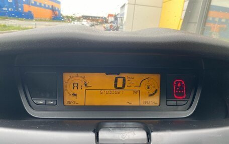 Citroen C4 Picasso II рестайлинг, 2011 год, 599 000 рублей, 9 фотография