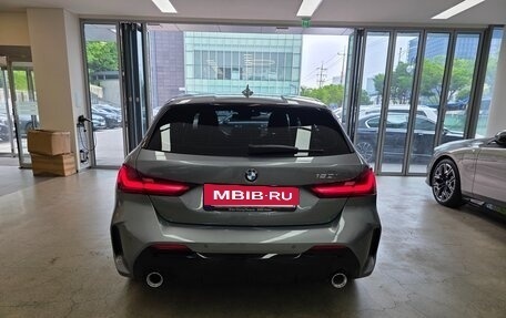 BMW 1 серия, 2022 год, 2 520 000 рублей, 2 фотография