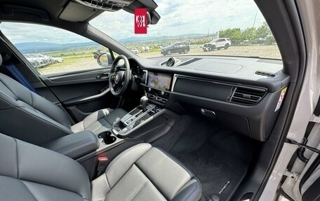 Porsche Macan I рестайлинг, 2024 год, 11 690 000 рублей, 9 фотография