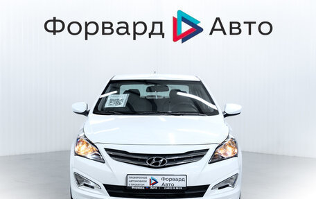 Hyundai Solaris II рестайлинг, 2015 год, 995 000 рублей, 2 фотография