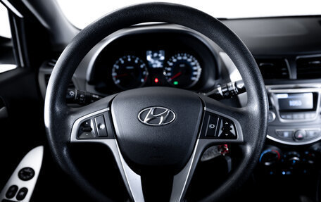 Hyundai Solaris II рестайлинг, 2015 год, 995 000 рублей, 12 фотография