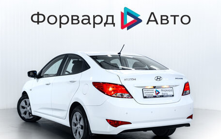 Hyundai Solaris II рестайлинг, 2015 год, 995 000 рублей, 5 фотография