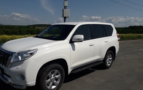Toyota Land Cruiser Prado 150 рестайлинг 2, 2014 год, 3 450 000 рублей, 8 фотография