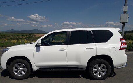 Toyota Land Cruiser Prado 150 рестайлинг 2, 2014 год, 3 450 000 рублей, 7 фотография