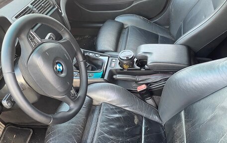 BMW 3 серия, 2001 год, 550 000 рублей, 16 фотография