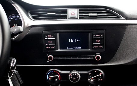 KIA Rio IV, 2021 год, 1 580 000 рублей, 12 фотография