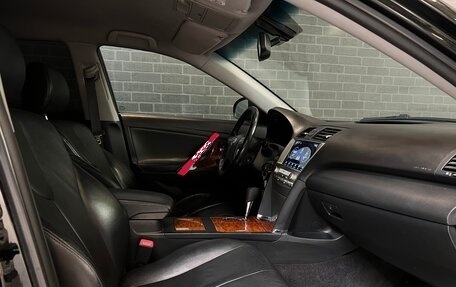 Toyota Camry, 2010 год, 1 390 000 рублей, 8 фотография