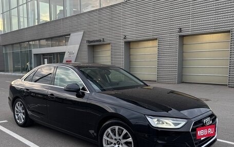 Audi A4, 2022 год, 4 400 000 рублей, 2 фотография
