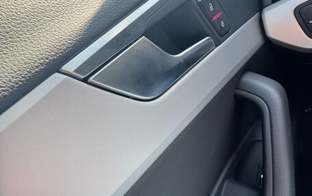 Audi A4, 2022 год, 4 400 000 рублей, 11 фотография