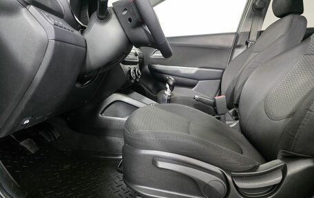 KIA Rio III рестайлинг, 2015 год, 825 000 рублей, 10 фотография