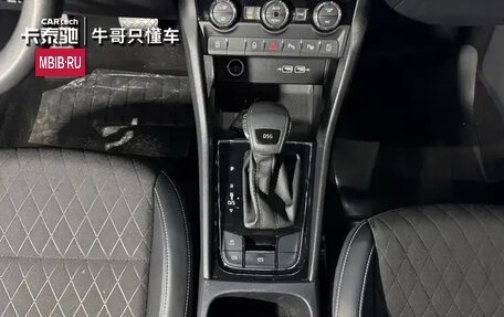 Skoda Karoq I, 2021 год, 1 650 000 рублей, 10 фотография