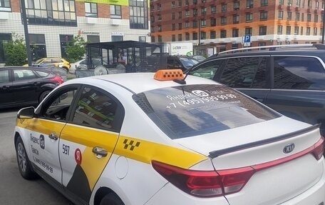 KIA Rio IV, 2019 год, 910 000 рублей, 9 фотография
