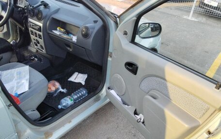 Renault Logan I, 2005 год, 285 000 рублей, 14 фотография