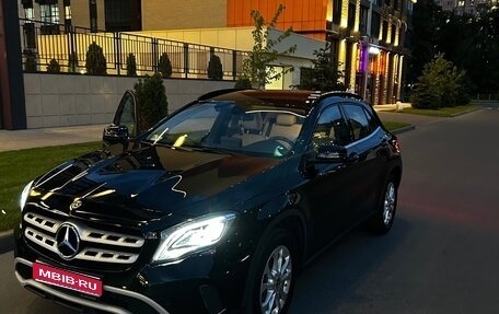 Mercedes-Benz GLA, 2017 год, 2 000 000 рублей, 1 фотография