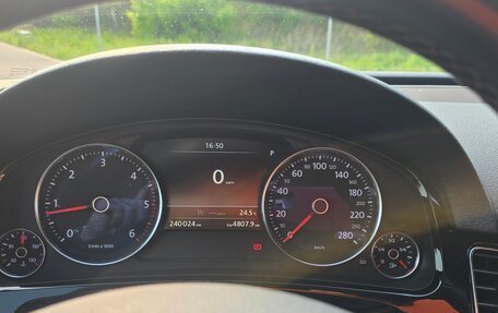 Volkswagen Touareg III, 2013 год, 2 900 000 рублей, 10 фотография