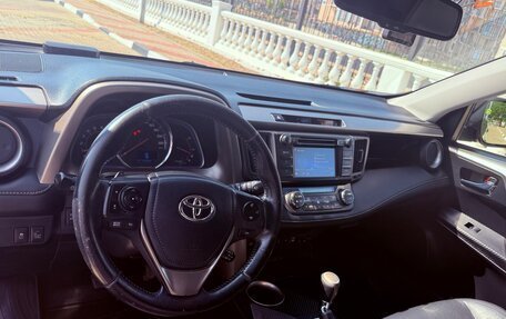Toyota RAV4, 2014 год, 1 950 000 рублей, 6 фотография
