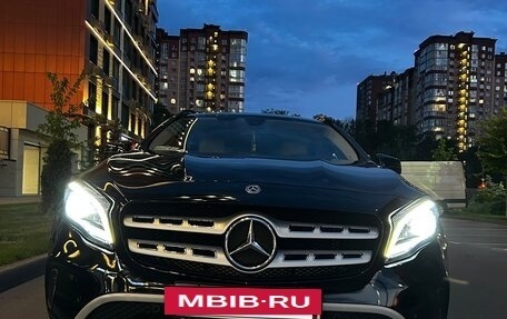 Mercedes-Benz GLA, 2017 год, 2 000 000 рублей, 3 фотография