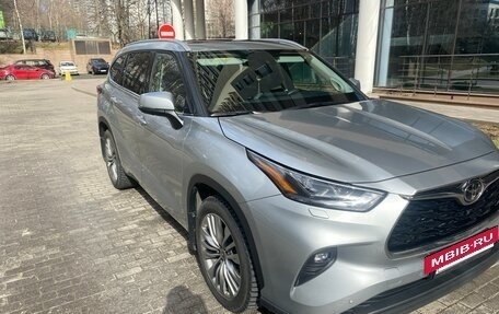 Toyota Highlander, 2021 год, 6 600 000 рублей, 2 фотография