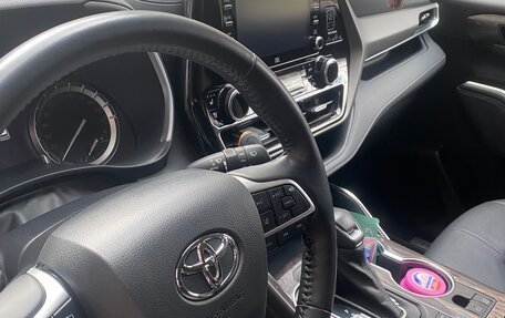 Toyota Highlander, 2021 год, 6 600 000 рублей, 16 фотография