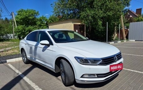Volkswagen Passat B8 рестайлинг, 2017 год, 1 850 000 рублей, 2 фотография