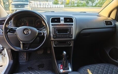 Volkswagen Polo VI (EU Market), 2016 год, 1 050 000 рублей, 17 фотография