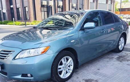 Toyota Camry, 2008 год, 1 050 000 рублей, 1 фотография