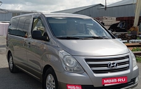 Hyundai H-1 II рестайлинг, 2016 год, 2 350 000 рублей, 2 фотография