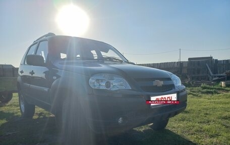 Chevrolet Niva I рестайлинг, 2014 год, 750 000 рублей, 3 фотография