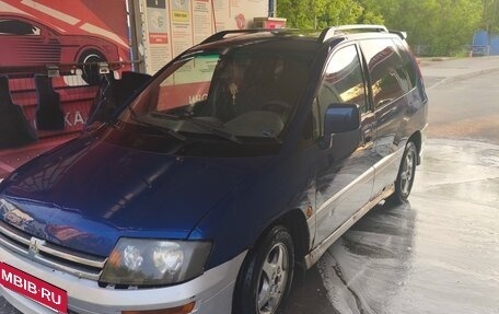 Mitsubishi Space Runner II, 2000 год, 250 000 рублей, 4 фотография