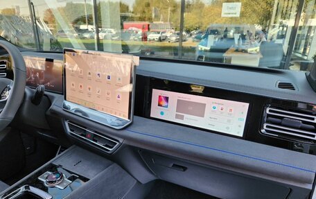 Volkswagen Tiguan, 2024 год, 5 040 000 рублей, 9 фотография