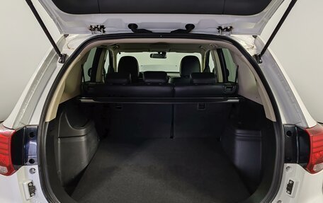 Mitsubishi Outlander III рестайлинг 3, 2016 год, 1 790 000 рублей, 10 фотография
