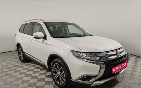 Mitsubishi Outlander III рестайлинг 3, 2016 год, 1 790 000 рублей, 3 фотография
