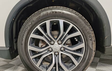 Mitsubishi Outlander III рестайлинг 3, 2016 год, 1 790 000 рублей, 18 фотография