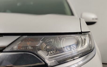 Mitsubishi Outlander III рестайлинг 3, 2016 год, 1 790 000 рублей, 23 фотография