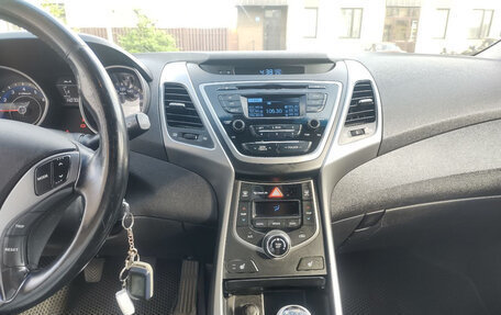 Hyundai Elantra V, 2015 год, 1 499 999 рублей, 12 фотография