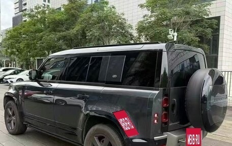 Land Rover Defender II, 2022 год, 7 950 000 рублей, 5 фотография