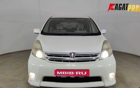 Toyota ISis I, 2010 год, 840 000 рублей, 2 фотография