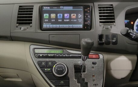 Toyota ISis I, 2010 год, 840 000 рублей, 14 фотография