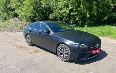 Mercedes-Benz E-Класс, 2021 год, 3 300 000 рублей, 1 фотография