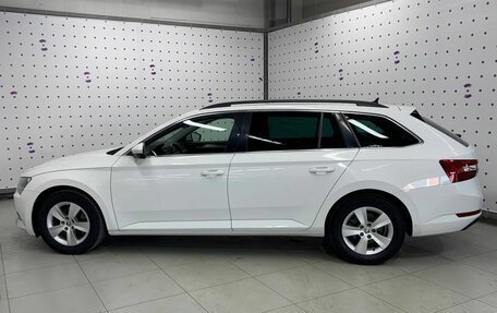 Skoda Superb III рестайлинг, 2018 год, 1 999 000 рублей, 8 фотография