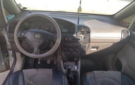 Opel Zafira A рестайлинг, 1999 год, 10 000 рублей, 5 фотография