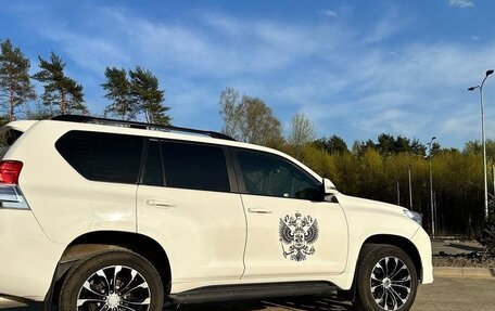 Toyota Land Cruiser Prado 150 рестайлинг 2, 2013 год, 2 750 000 рублей, 3 фотография