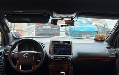 Toyota Land Cruiser Prado 150 рестайлинг 2, 2013 год, 2 750 000 рублей, 13 фотография