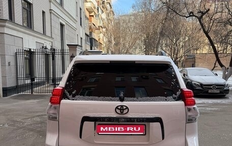 Toyota Land Cruiser Prado 150 рестайлинг 2, 2013 год, 2 750 000 рублей, 7 фотография