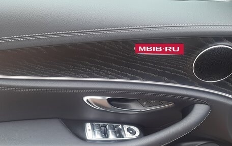 Mercedes-Benz E-Класс, 2022 год, 5 580 000 рублей, 10 фотография