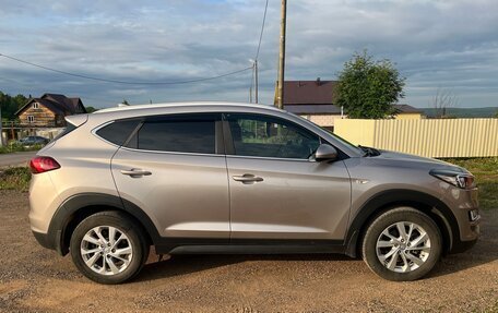 Hyundai Tucson III, 2018 год, 2 600 000 рублей, 2 фотография