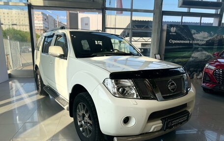 Nissan Pathfinder, 2012 год, 1 820 000 рублей, 7 фотография